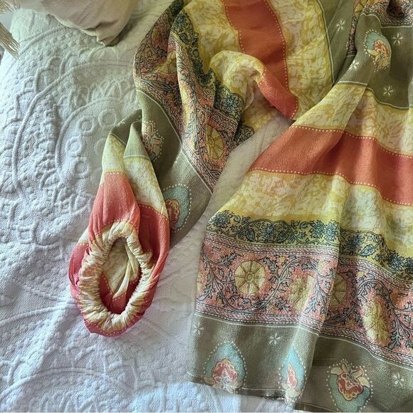 ANTHROPOLOGIE Mes Desmoiselles Pistache Silk Peasant‎ Top - Picture 5 of 11